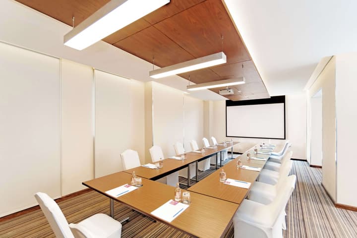 Hyatt Place Dubai Wasl District