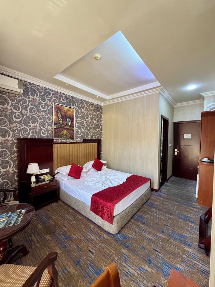 Royal Hotel