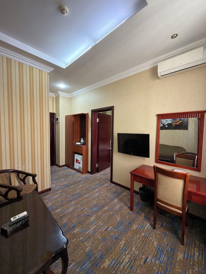 Royal Hotel