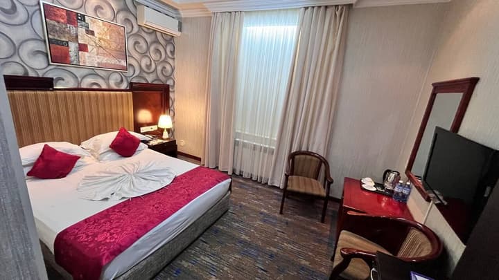 Royal Hotel