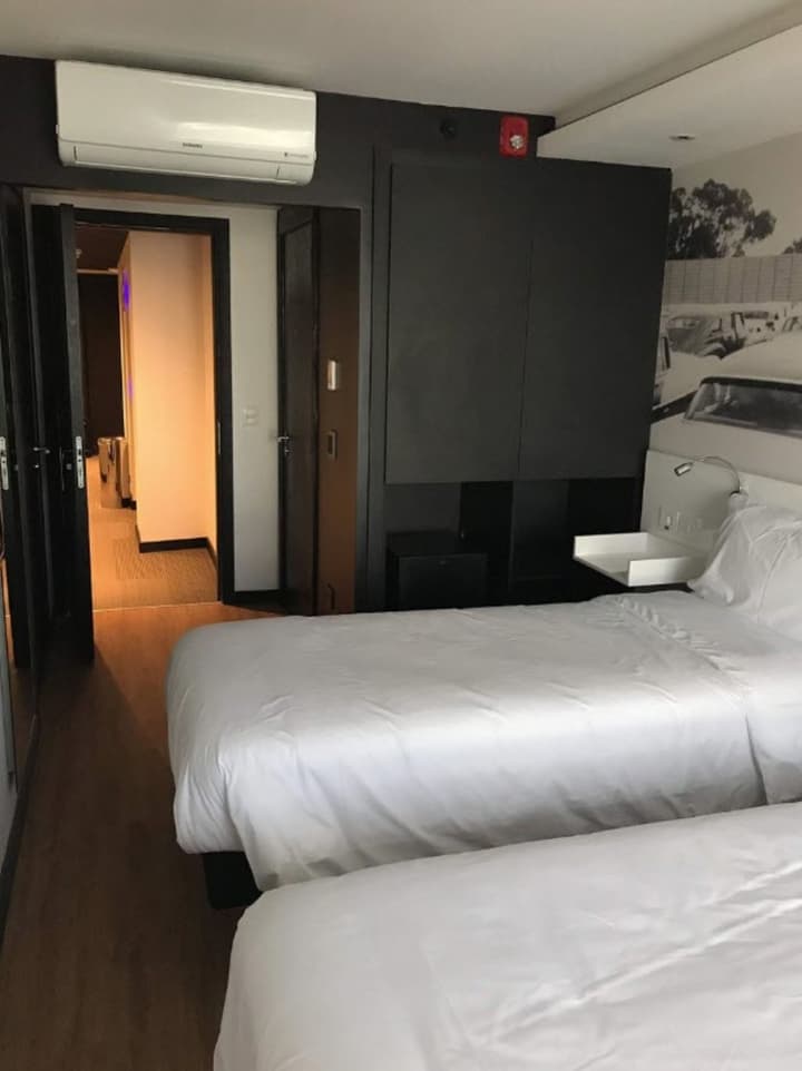 ibis styles Montevideo Biarritz Hotel