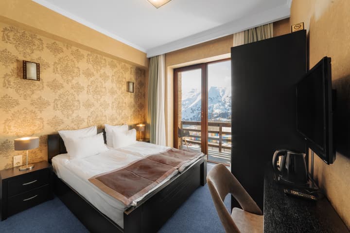Good Aura Hotel