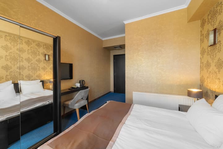 Good Aura Hotel
