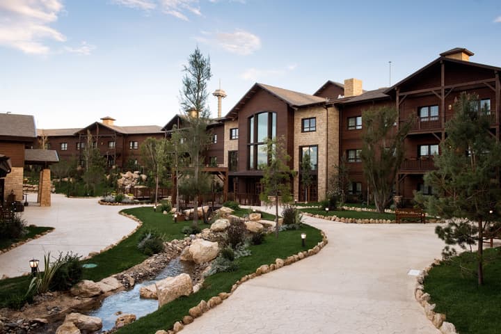 PortAventura Hotel Colorado - Includes unlimited access to PortAventura Park & 1 day access to Ferrari Land