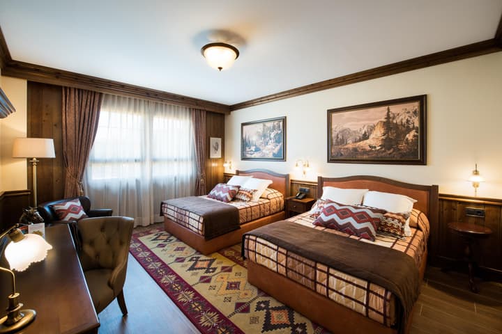 PortAventura Hotel Colorado - Includes unlimited access to PortAventura Park & 1 day access to Ferrari Land