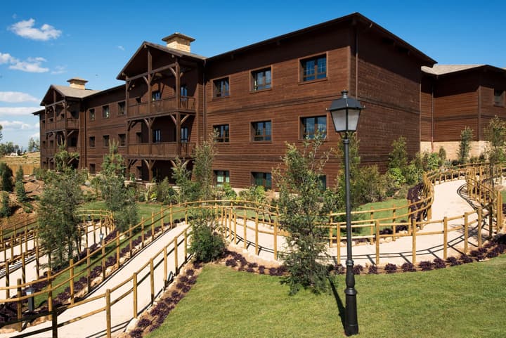PortAventura Hotel Colorado - Includes unlimited access to PortAventura Park & 1 day access to Ferrari Land