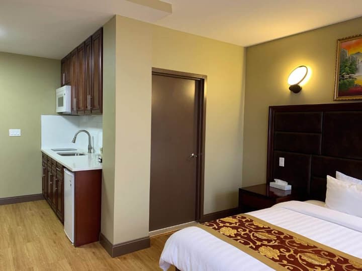Queens Hotel