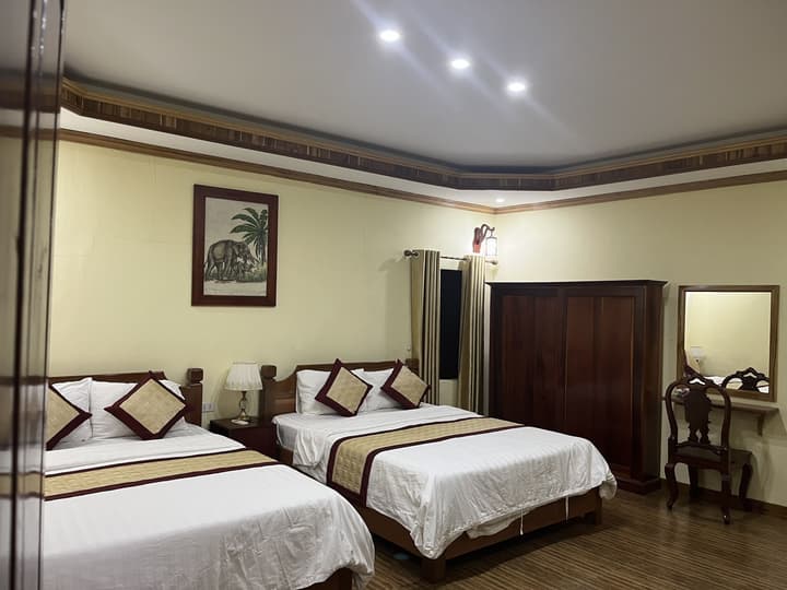Xayana Home