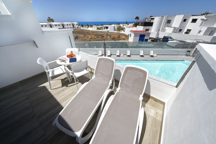 Aqua Suites