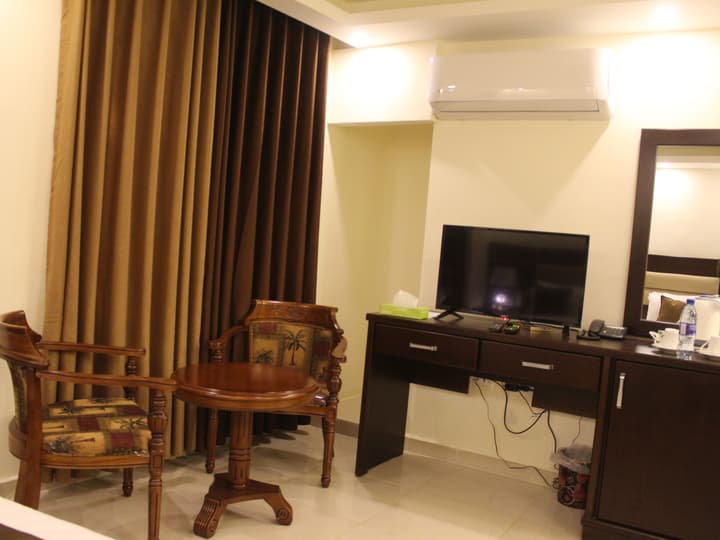 Shaqilath Hotel