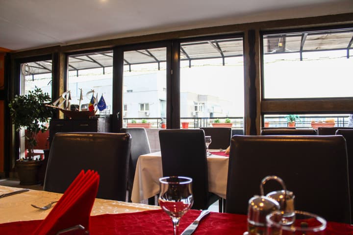 Hotel Razvan