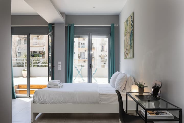 The Omnia Collection Pagrati