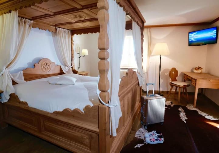 Hotel De Ville