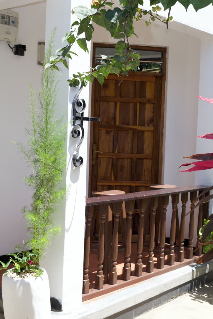 Barabara House