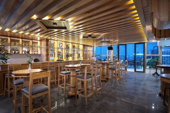 Sunny Ocean Hotel & Spa