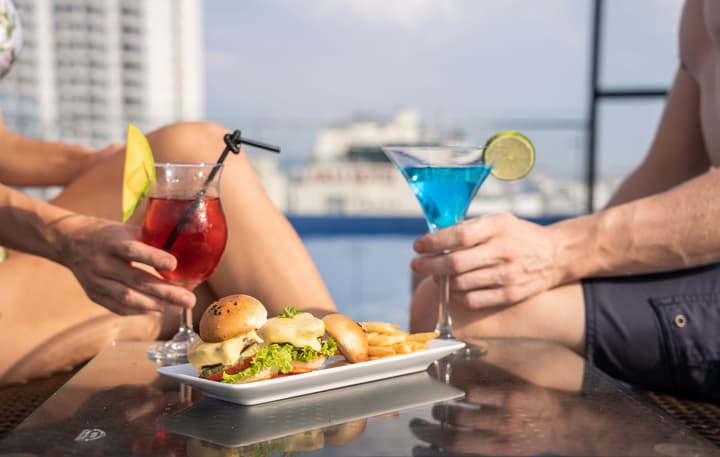Sunny Ocean Hotel & Spa