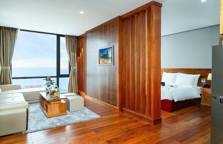 Sunny Ocean Hotel & Spa