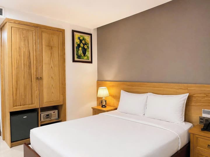 Sunny Ocean Hotel & Spa