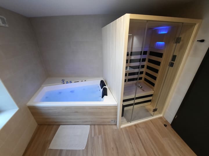 Apartments Hlapi with SPA