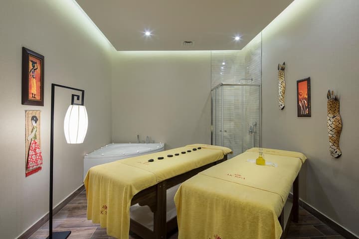 Aydinbey Queen's Palace & Spa - Ultra All Inclusive