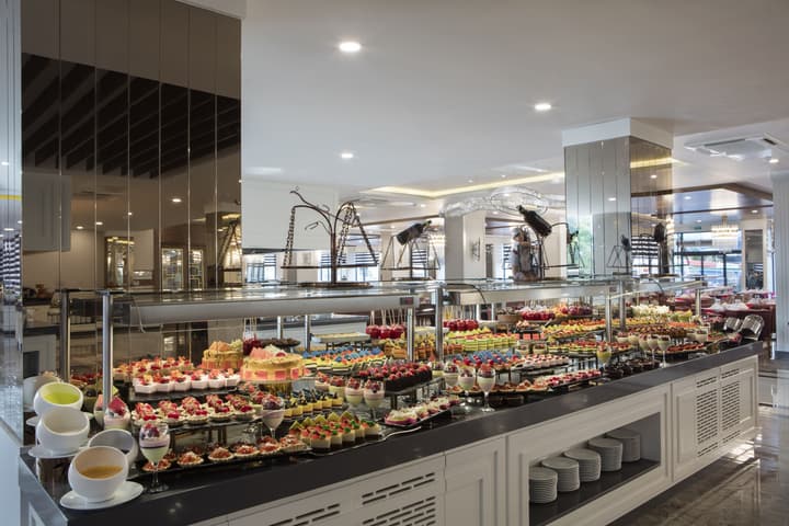 Aydinbey Queen's Palace & Spa - Ultra All Inclusive