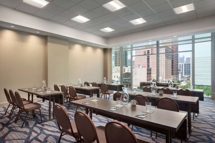 Hilton Garden Inn Chicago Downtown South Loop