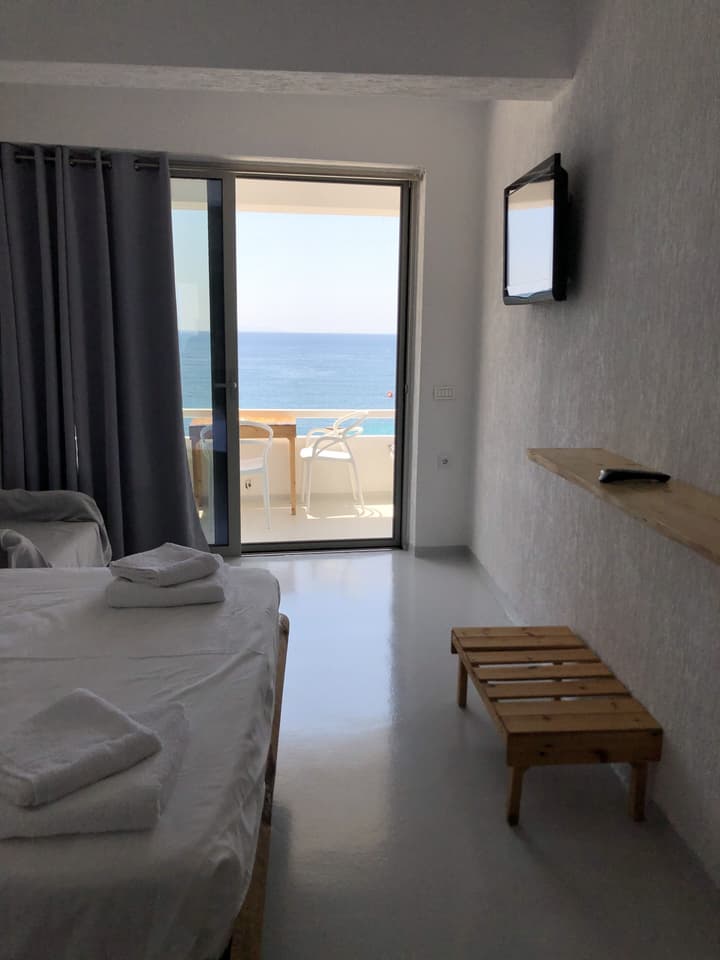 Geo & Art Boutique Hotel