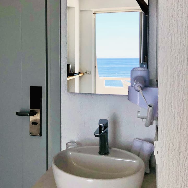 Geo & Art Boutique Hotel