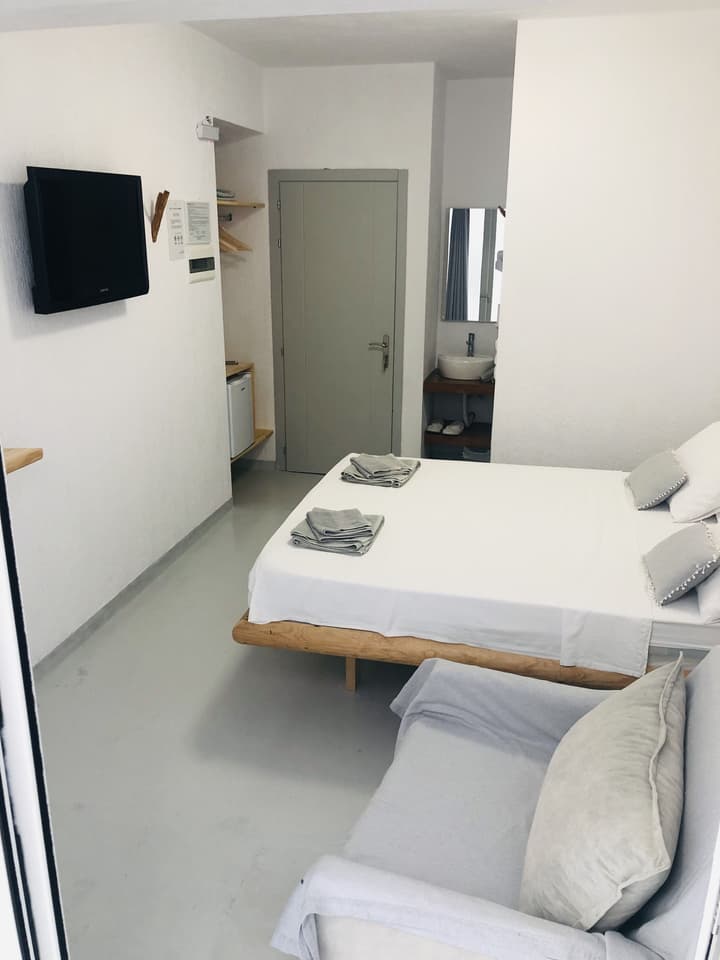 Geo & Art Boutique Hotel