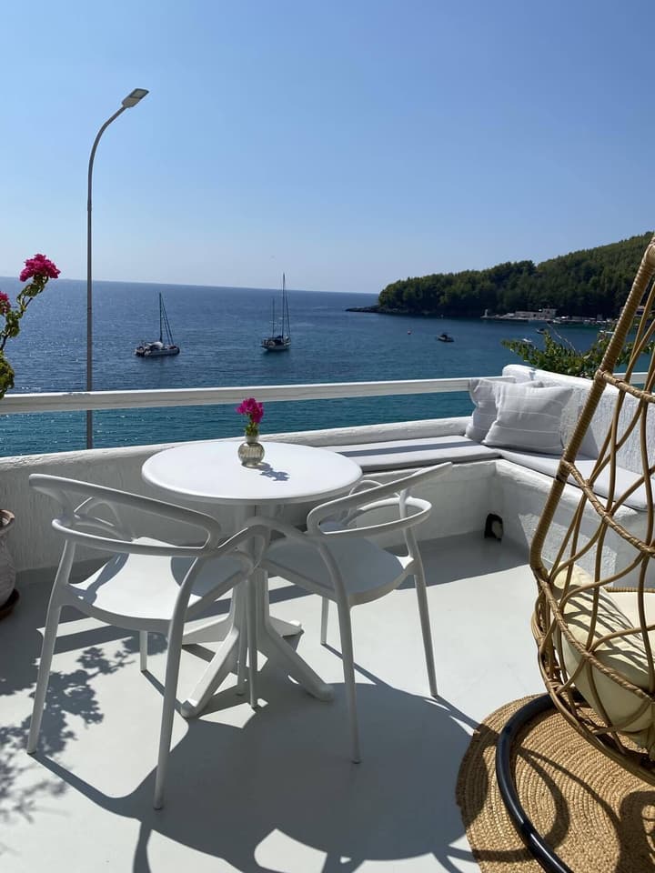 Geo & Art Boutique Hotel