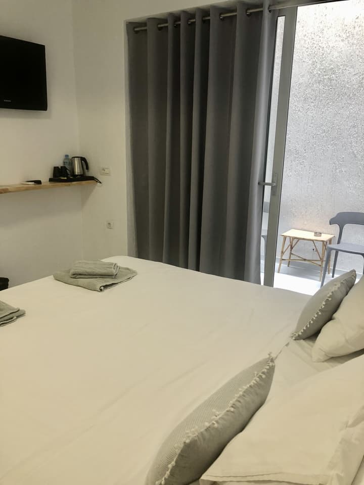 Geo & Art Boutique Hotel