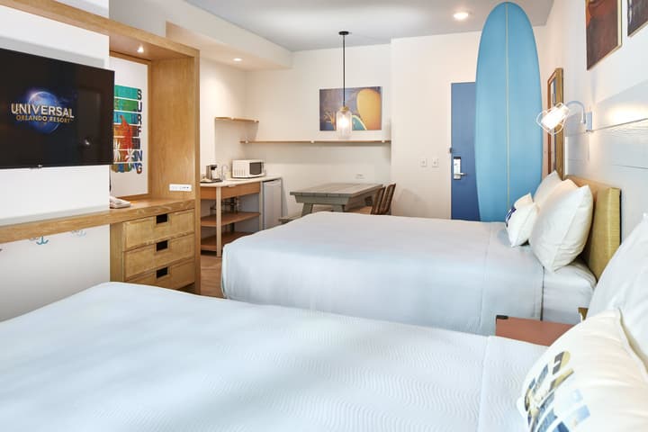 Universal's Endless Summer Resort - Dockside Inn and Suites