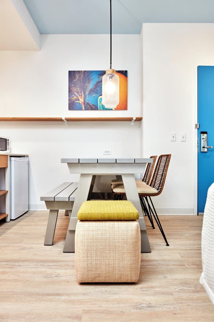 Universal's Endless Summer Resort - Dockside Inn and Suites