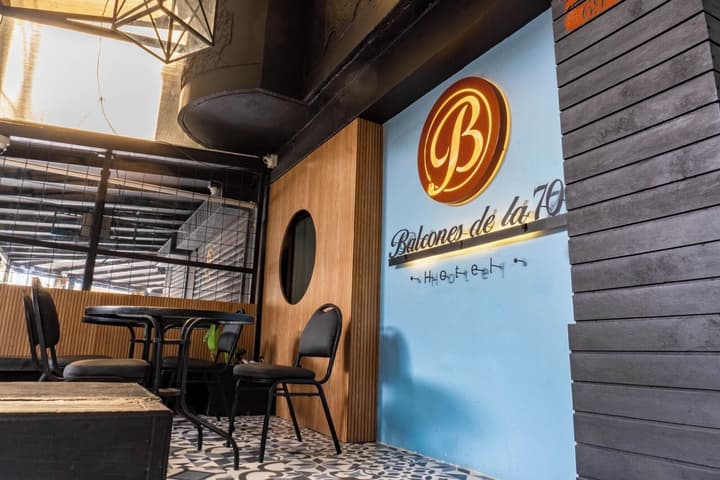 Hotel Balcones de la 70
