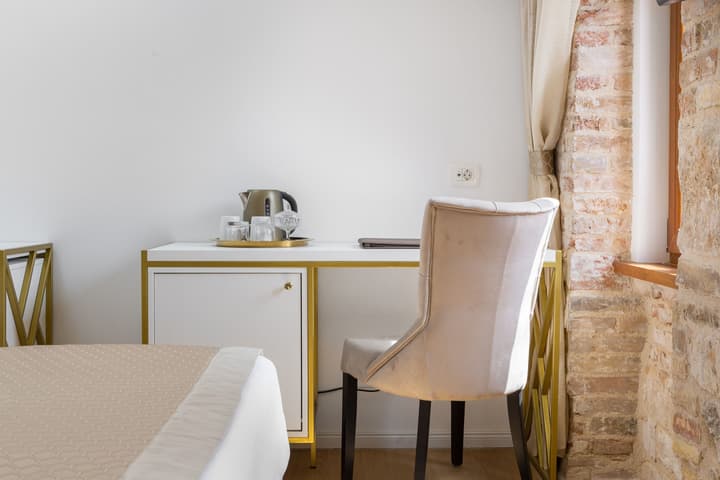 Le Premier Luxury Rooms - Exclusive Self-Serviced Residence