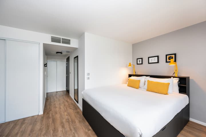 Staycity Aparthotels, Near Disneyland® Paris