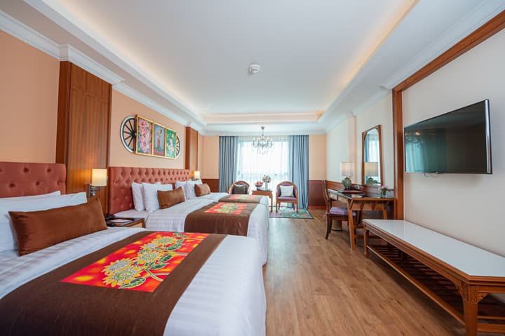 Empress Premier Hotel