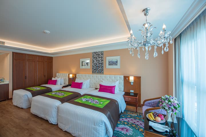 Empress Premier Hotel