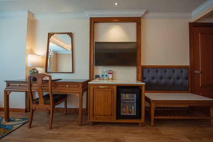 Empress Premier Hotel