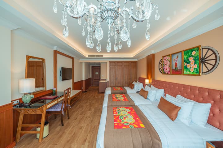 Empress Premier Hotel