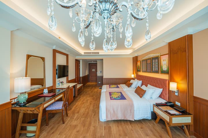 Empress Premier Hotel
