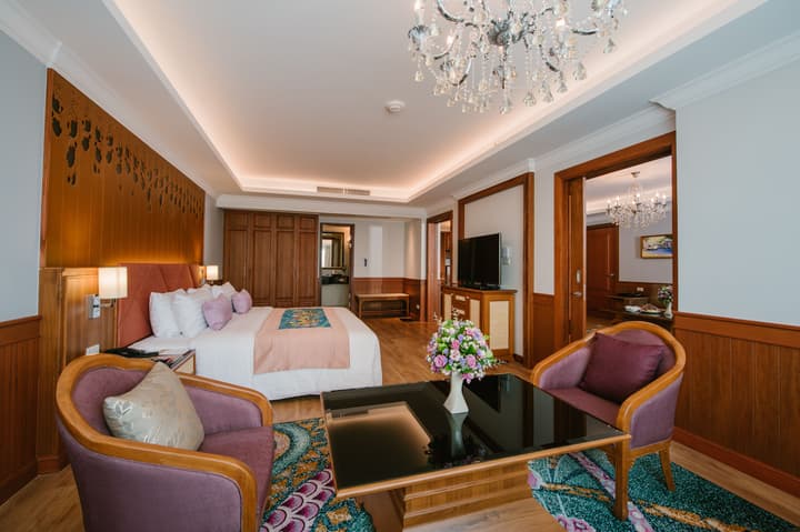 Empress Premier Hotel
