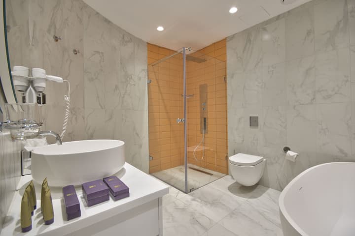 HOLM Boutique &Spa - IK Collection
