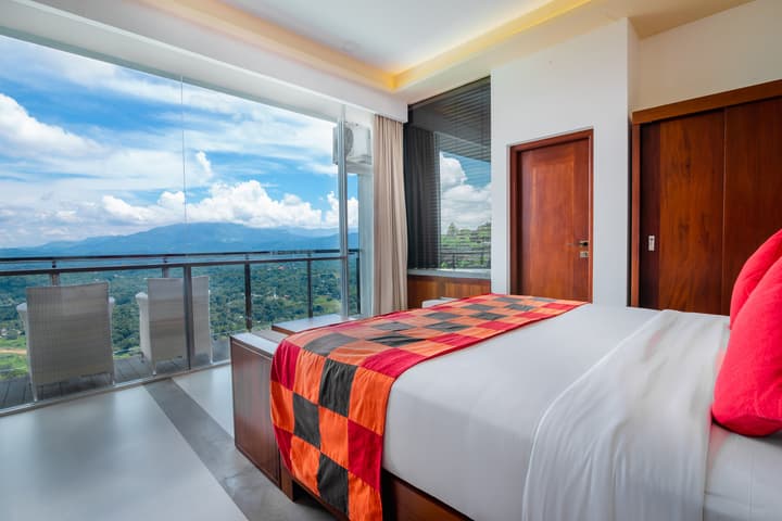 Mount Blue Kandy