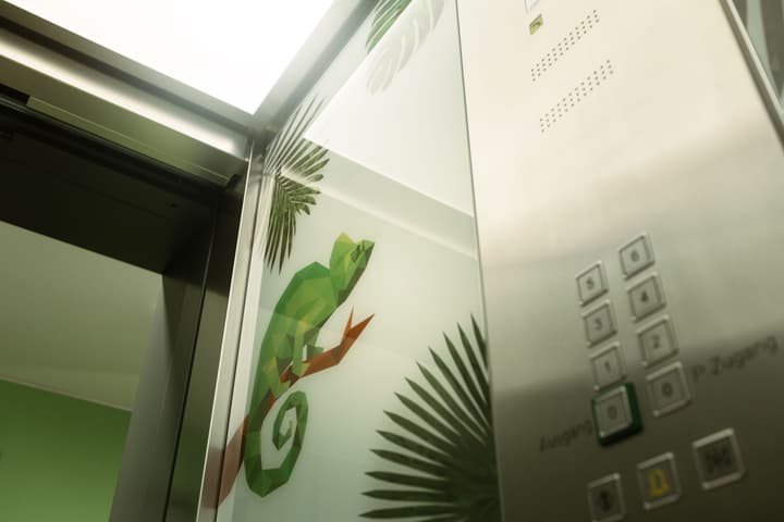 Holiday Inn - the niu, Crusoe Bremen Airport by IHG