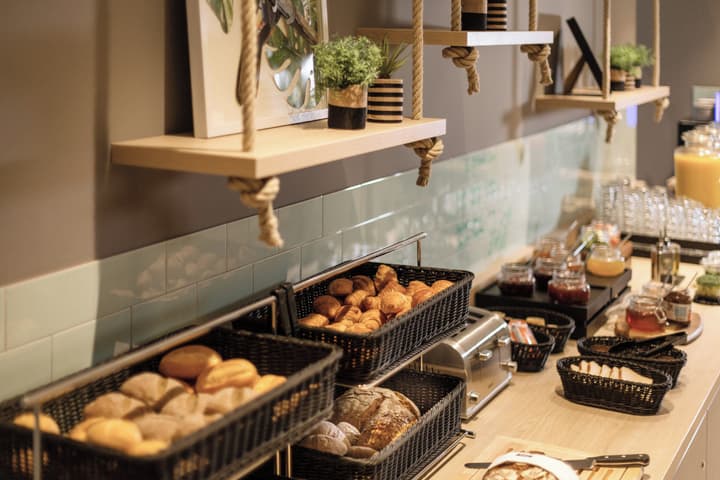 Holiday Inn - the niu, Crusoe Bremen Airport by IHG