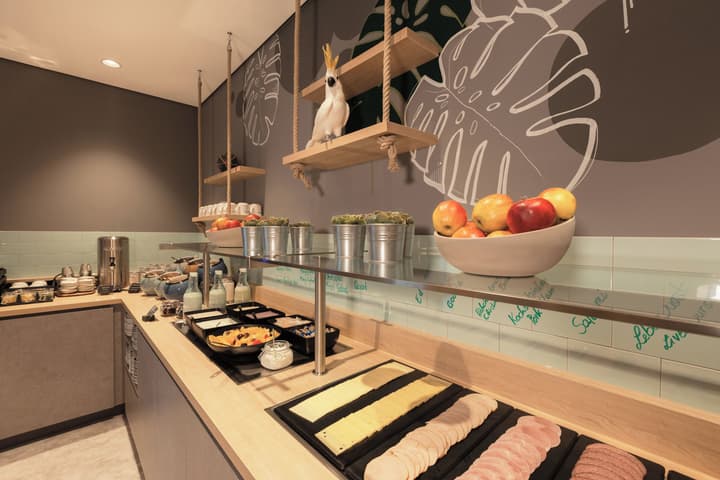 Holiday Inn - the niu, Crusoe Bremen Airport by IHG