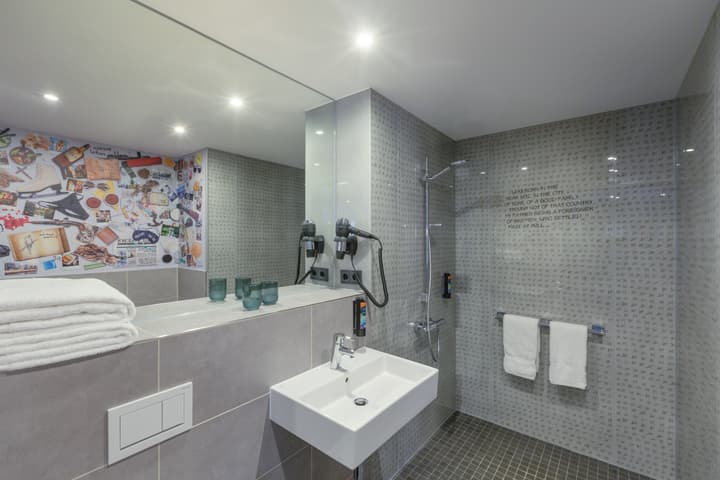 Holiday Inn - the niu, Crusoe Bremen Airport by IHG