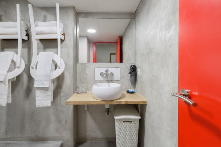 Tomate Rooms