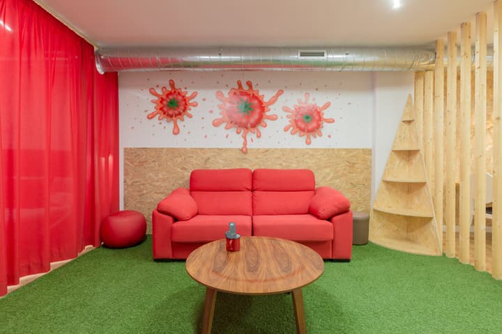 Tomate Rooms